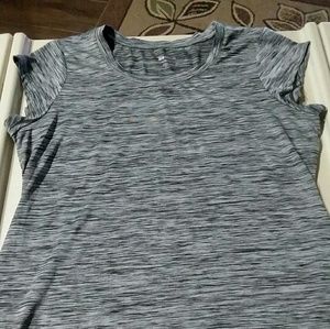 Hardly used Reebok workout shirt large